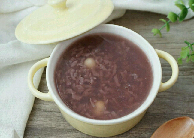 减肥期间吃哪些食物可以帮助减肥?