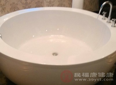拔罐后注意3小时内不能洗澡 拔罐后注意3小时内不能洗澡